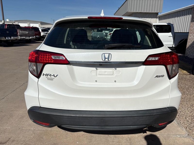 Used 2019 Honda HR-V LXImage 9