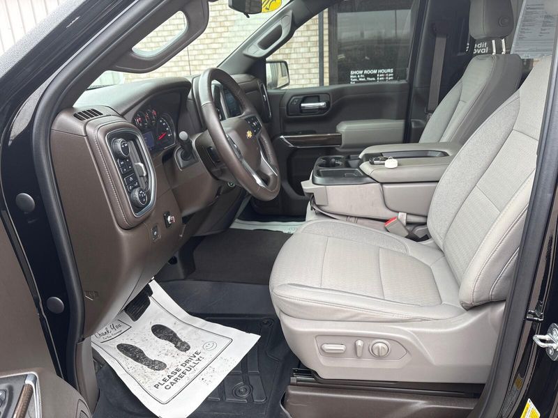 Used 2022 Chevrolet Silverado 1500 LTD LTImage 3