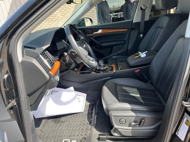 2021 Audi Q5 Premium PlusImage 3