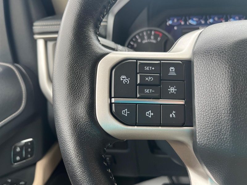 2022 Ford Expedition XLTImage 18