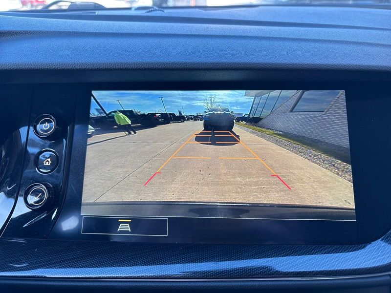 Used 2023 Buick Envision EssenceImage 18