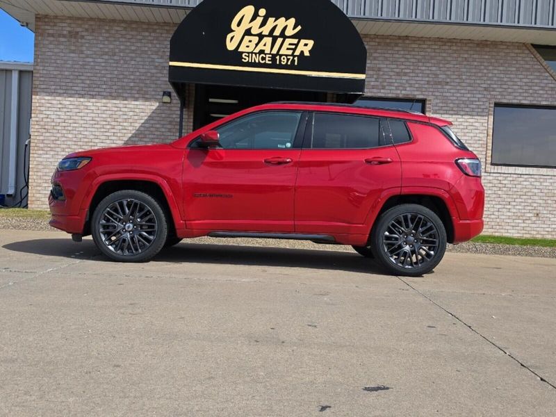 2023 Jeep Compass Red Edition photo 2