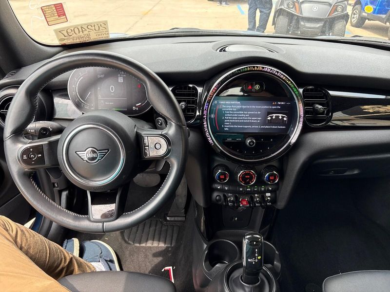 2024 MINI Convertible Cooper SImage 4