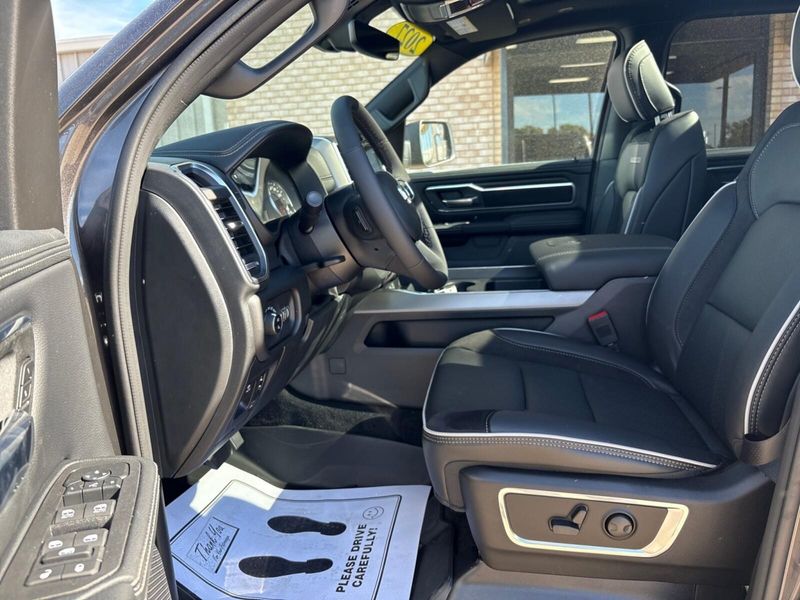 New 2027 RAM 1500 Laramie Crew Cab 4x4 5