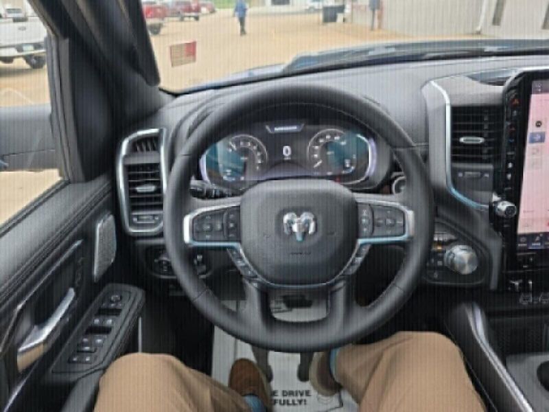 2025 RAM 1500 Laramie Crew Cab 4x4 5
