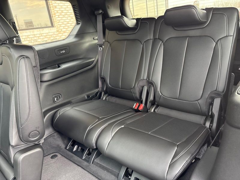 New 2026 Jeep Grand Cherokee L Limited 4x4Image 5