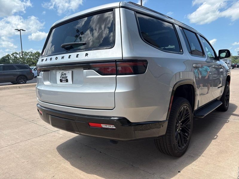 2025 Jeep Wagoneer Carbide 4x4Image 12