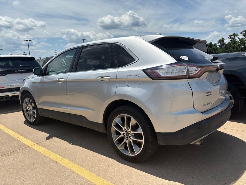 2017 Ford Edge TitaniumImage 5