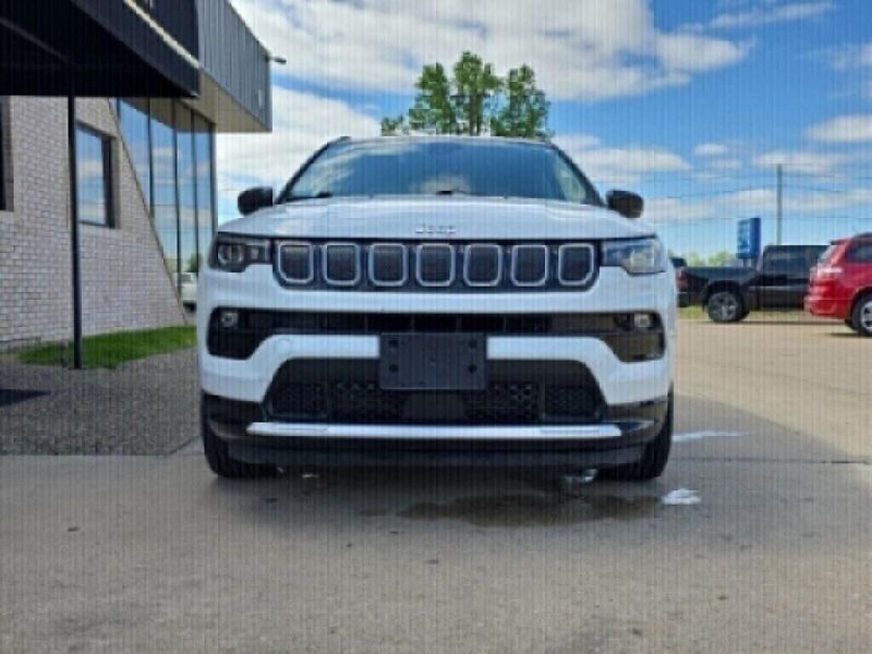 2022 Jeep Compass LimitedImage 3
