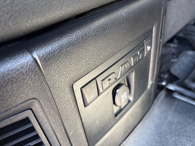 Used 2017 RAM 1500 LimitedImage 6