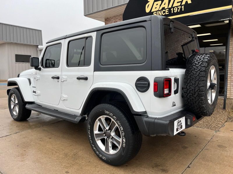 2021 Jeep Wrangler Unlimited SaharaImage 11