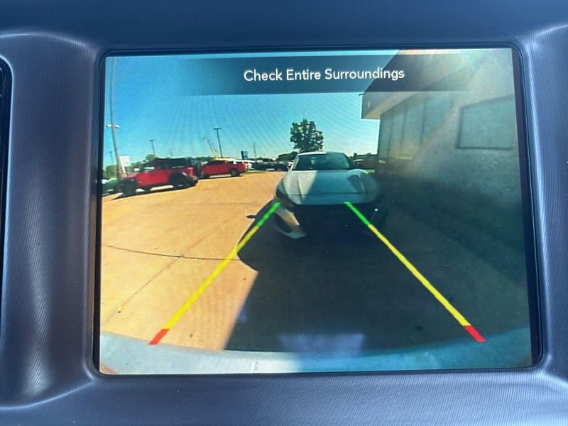 Used 2020 Dodge Charger GTImage 17