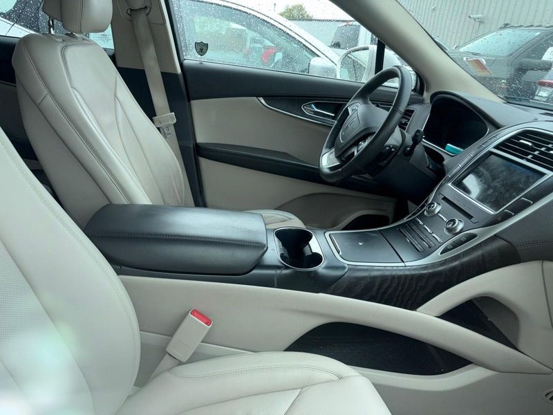 2019 Lincoln Nautilus SelectImage 4