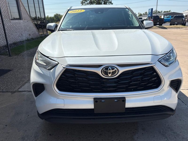 Used 2023 Toyota Highlander LImage 7
