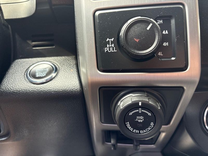 Used 2019 Ford F-150 PlatinumImage 22