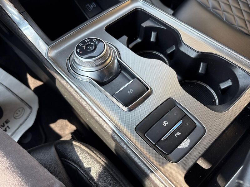 2023 Ford Edge TitaniumImage 16