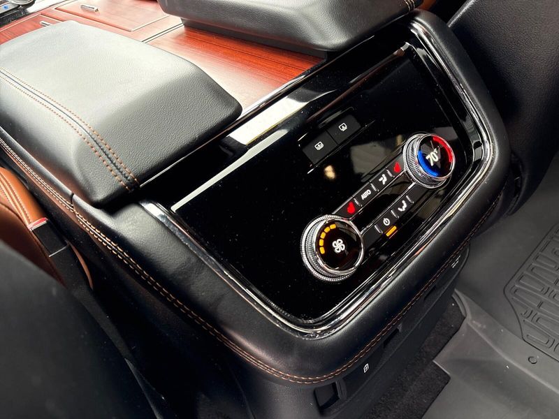 Used 2021 Lincoln Navigator ReserveImage 7