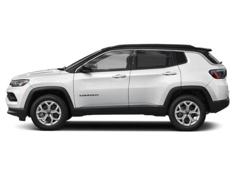 New 2026 Jeep Compass Limited Altitude 4x4Image 2