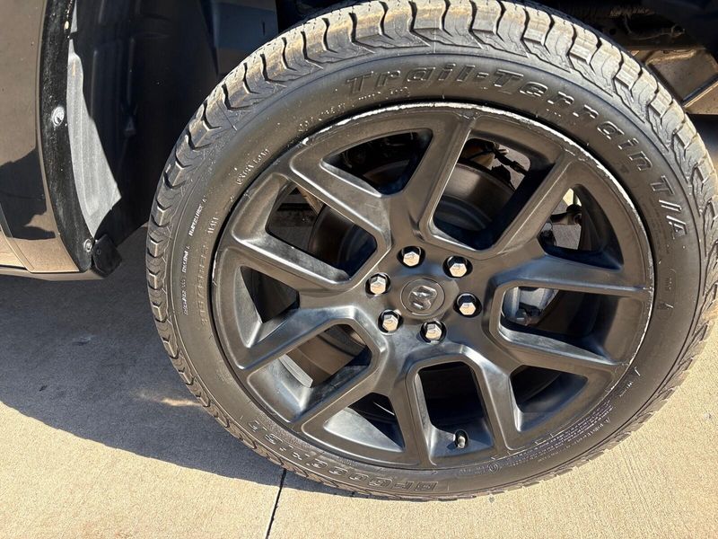 Used 2021 RAM 1500 LaramieImage 13