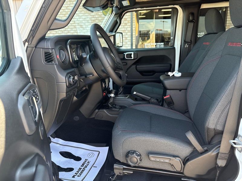 New 2025 Jeep Wrangler 2-door RubiconImage 3