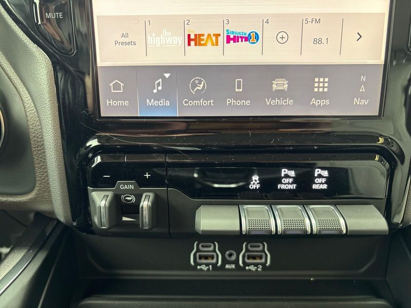 New 2026 RAM 1500 Laramie Crew Cab 4x4 5