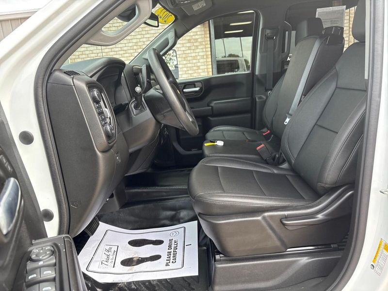 2022 Chevrolet Silverado 1500 Work Truck photo 3