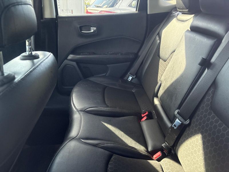 Used 2021 Jeep Compass LatitudeImage 8