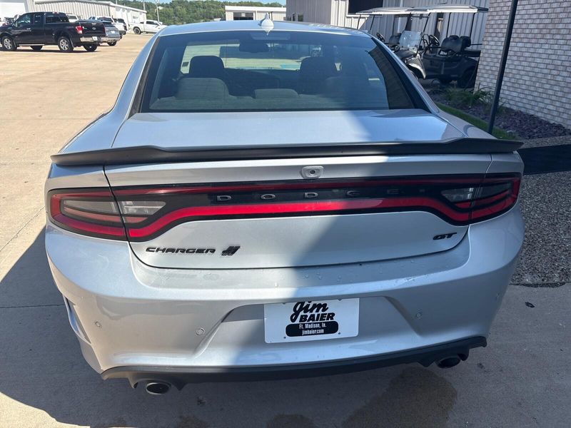 Used 2020 Dodge Charger GTImage 9
