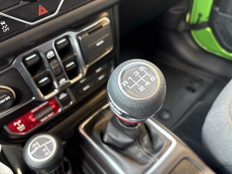 2025 Jeep Wrangler 4-door WillysImage 17