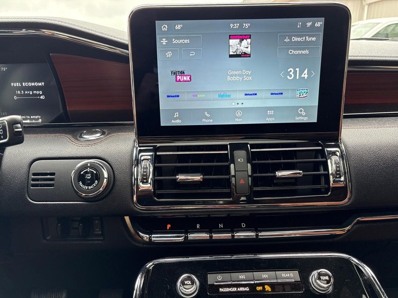Used 2021 Lincoln Navigator ReserveImage 28