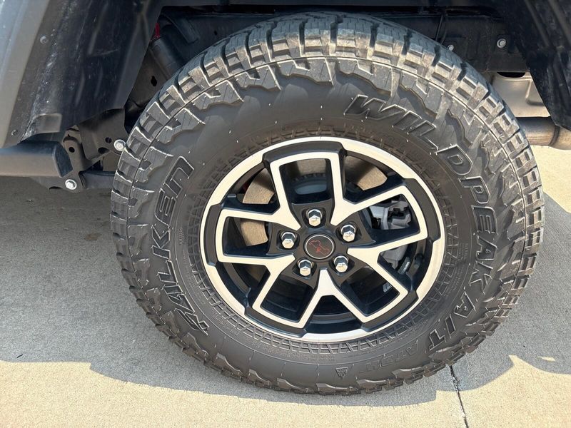 2024 Jeep Gladiator RubiconImage 11