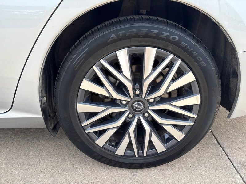 Used 2023 Nissan Altima 2.5 SVImage 11