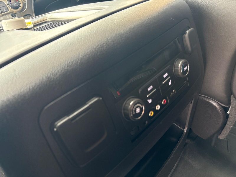 2016 GMC Yukon XL DenaliImage 6