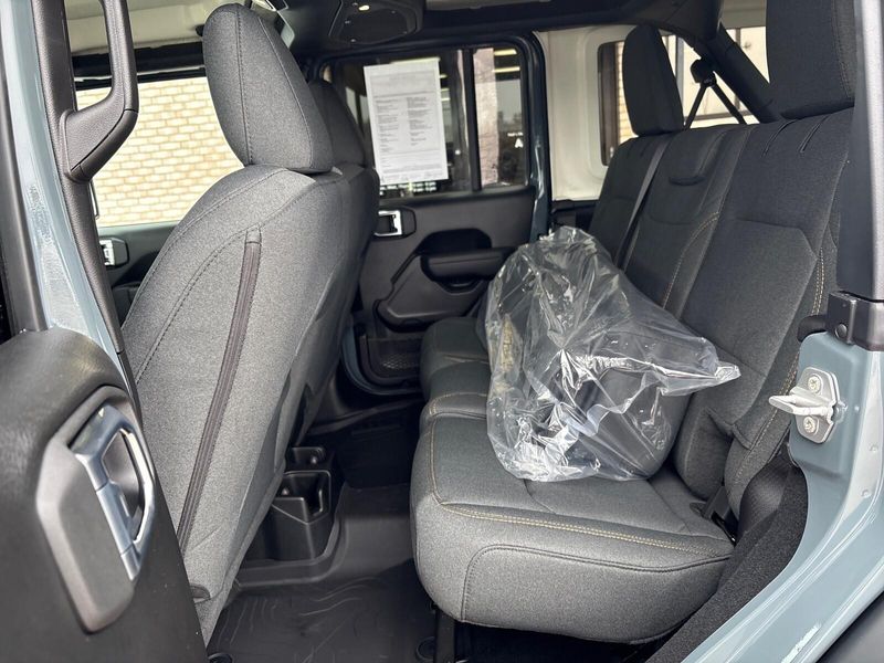 New 2026 Jeep Wrangler 4-door Sport SImage 4