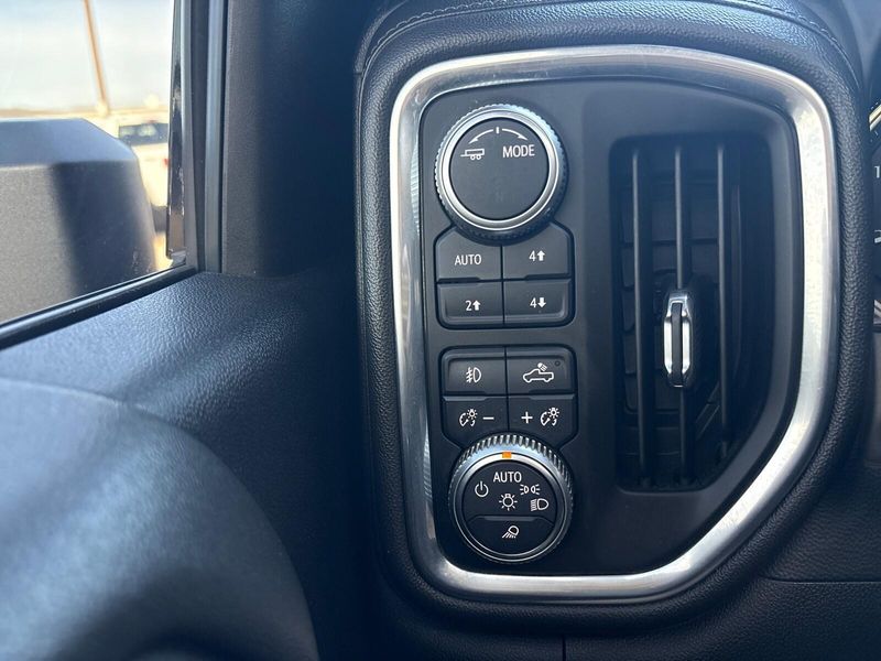 Used 2020 GMC Sierra 2500HD DenaliImage 18