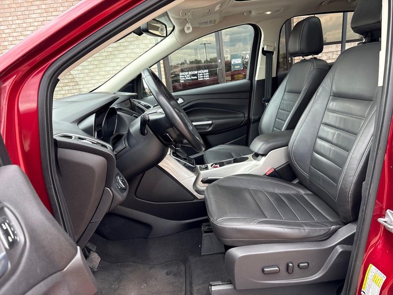 Used 2013 Ford Escape SELImage 3