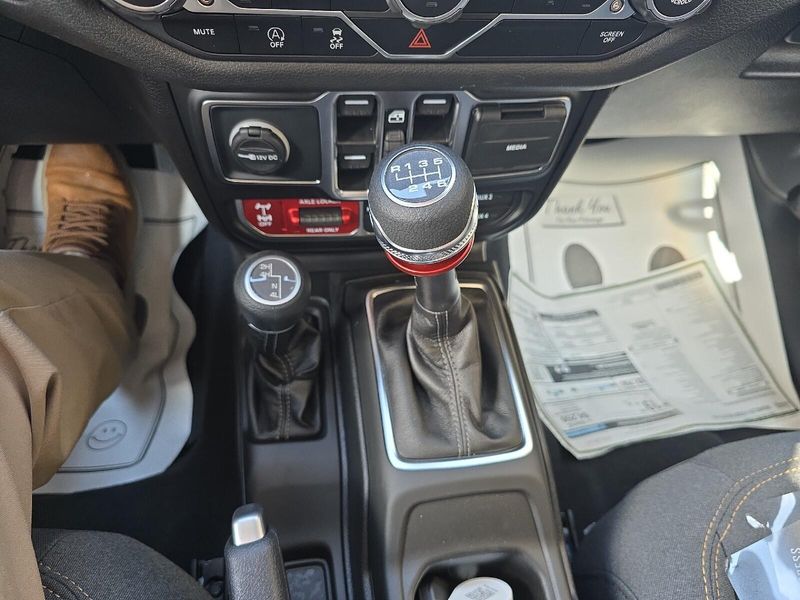 2025 Jeep Wrangler 4-door WillysImage 25