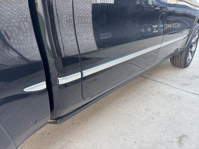 Used 2019 RAM 1500 LimitedImage 10