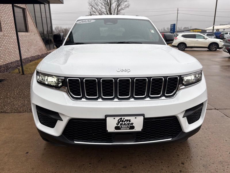 New 2026 Jeep Grand Cherokee Laredo X 4x4Image 6