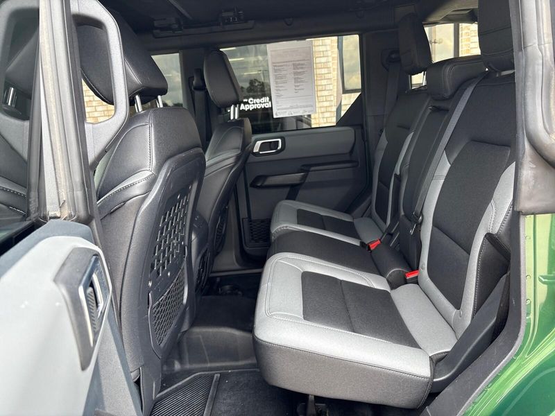 Used 2024 Ford Bronco Black DiamondImage 4