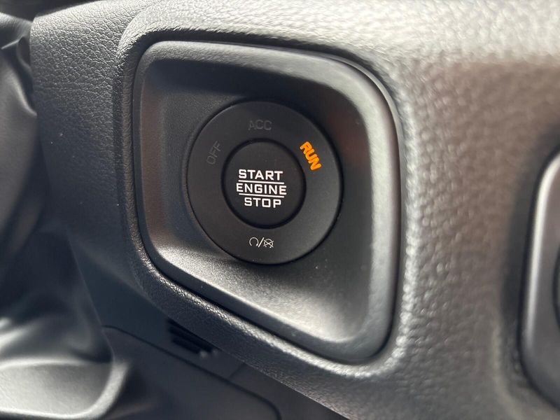 New 2026 Jeep Wrangler 4-door Sport SImage 17