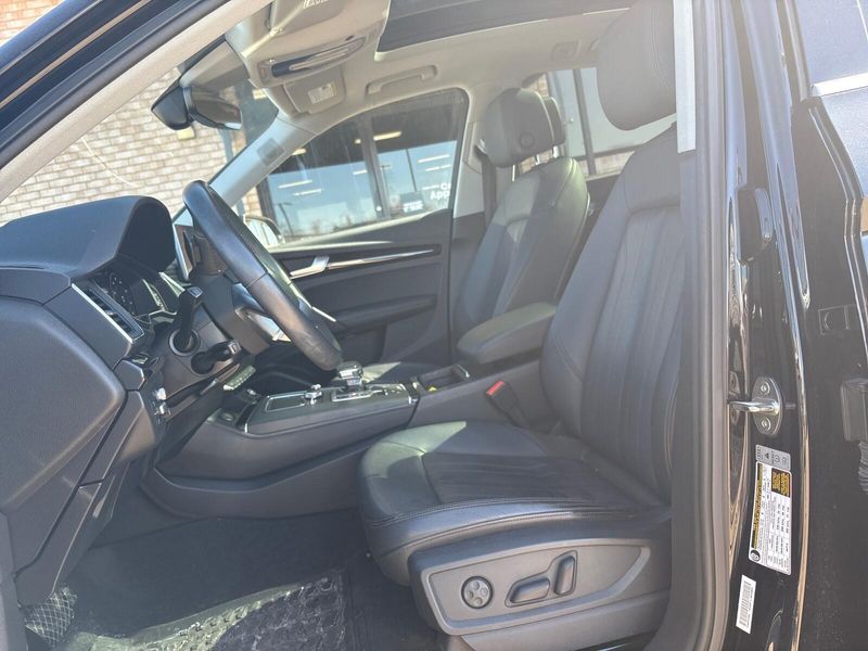 Used 2018 Audi Q5 PrestigeImage 3