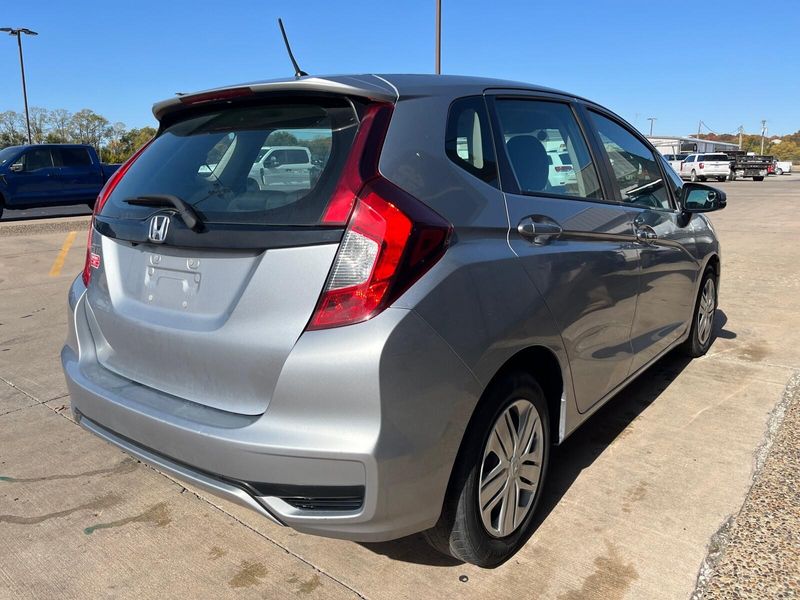 2019 Honda Fit LXImage 8