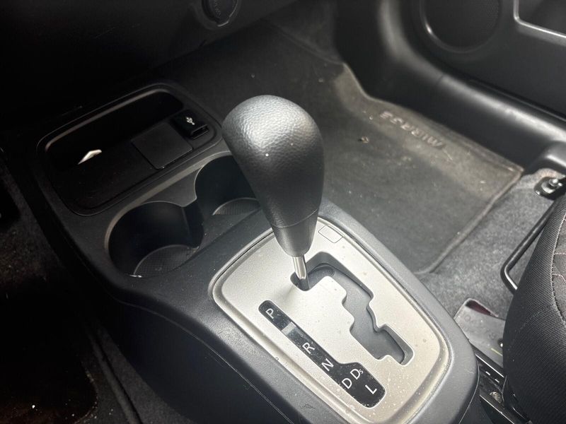 Used 2024 Mitsubishi Mirage ESImage 17