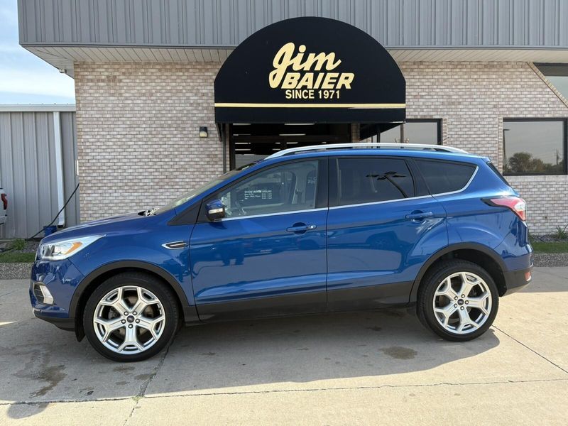 2018 Ford Escape Titanium photo 2