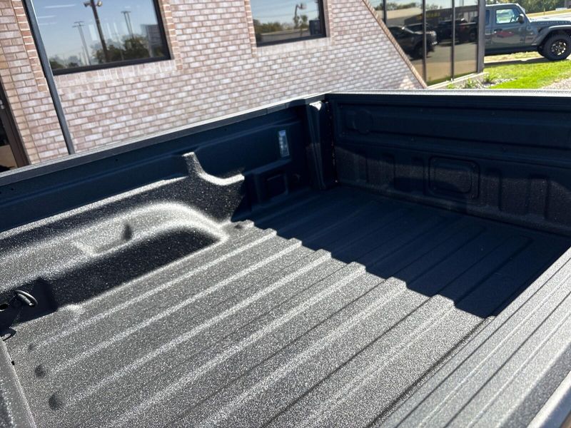 New 2025 Jeep Gladiator High Tide 4x4Image 13