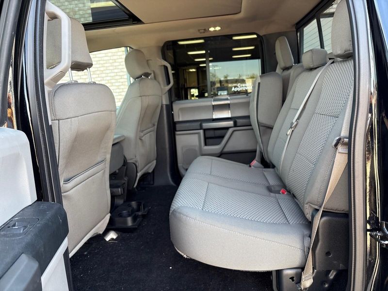 Used 2016 Ford F-150 XLTImage 4