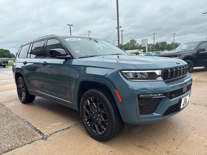 New 2026 Jeep Grand Cherokee L Summit 4x4Image 9