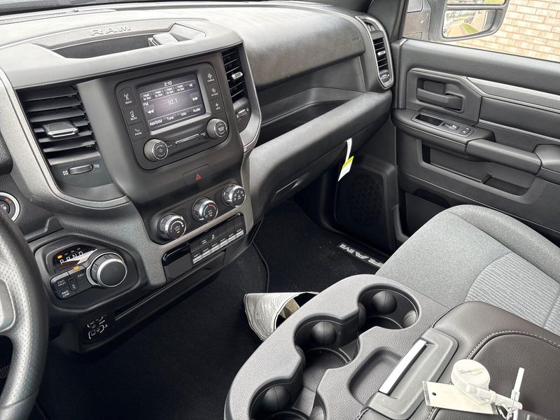 2024 RAM 2500 Tradesman Regular Cab 4x4 8