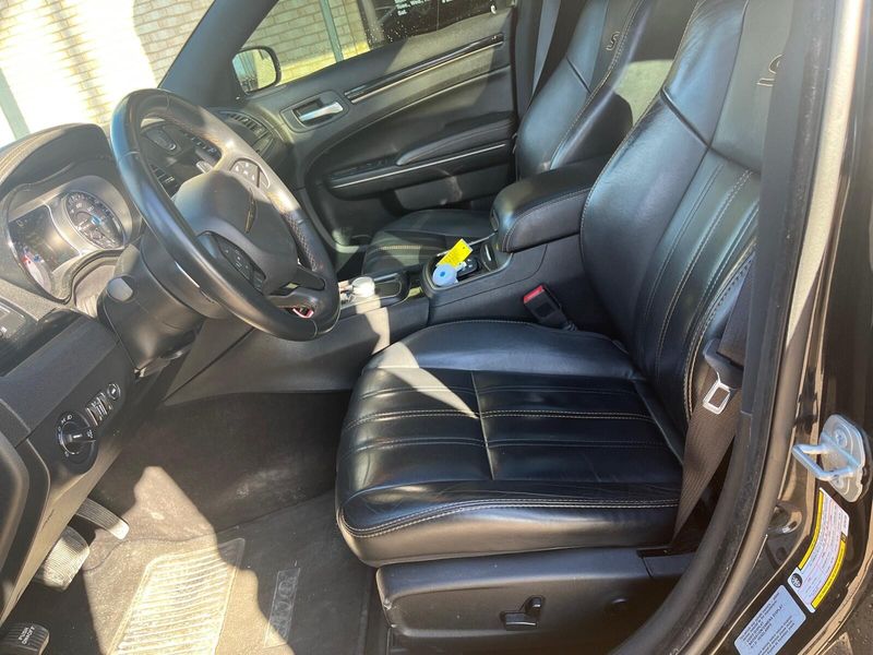2016 Chrysler 300 300SImage 3